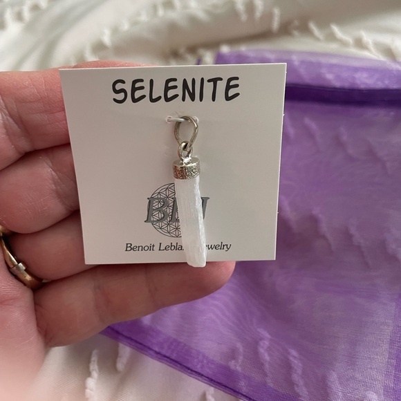 Selenite Sterling Silver Pendant ✨ - Picture 4 of 5